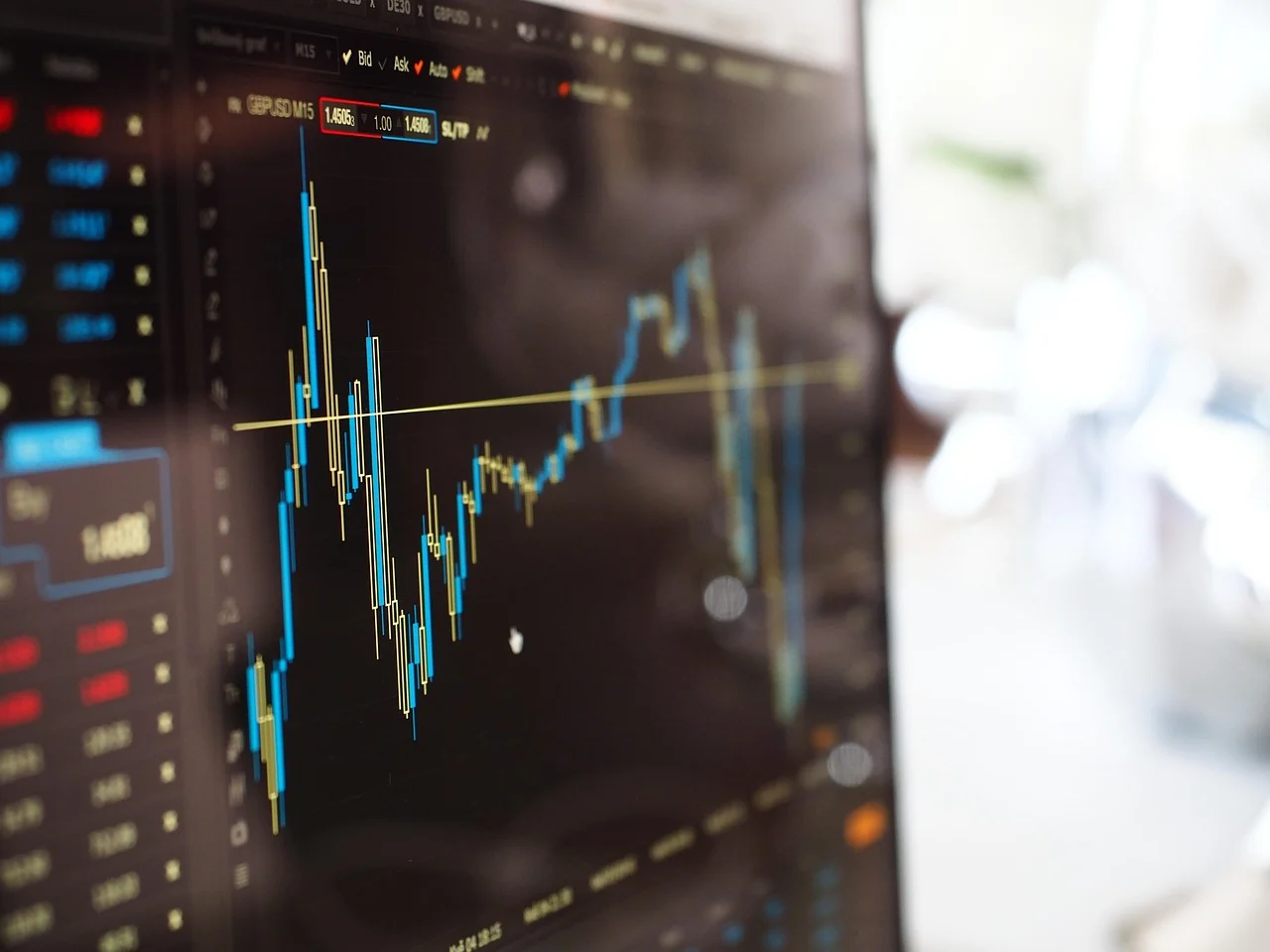S&P 500 ETF 상승 그래프가 표시된 데이터 차트